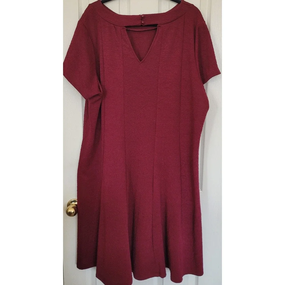 Avenue 26/28 Burgundy Fit &‎ Flare Knit Dress Textured Button V-Neck Long